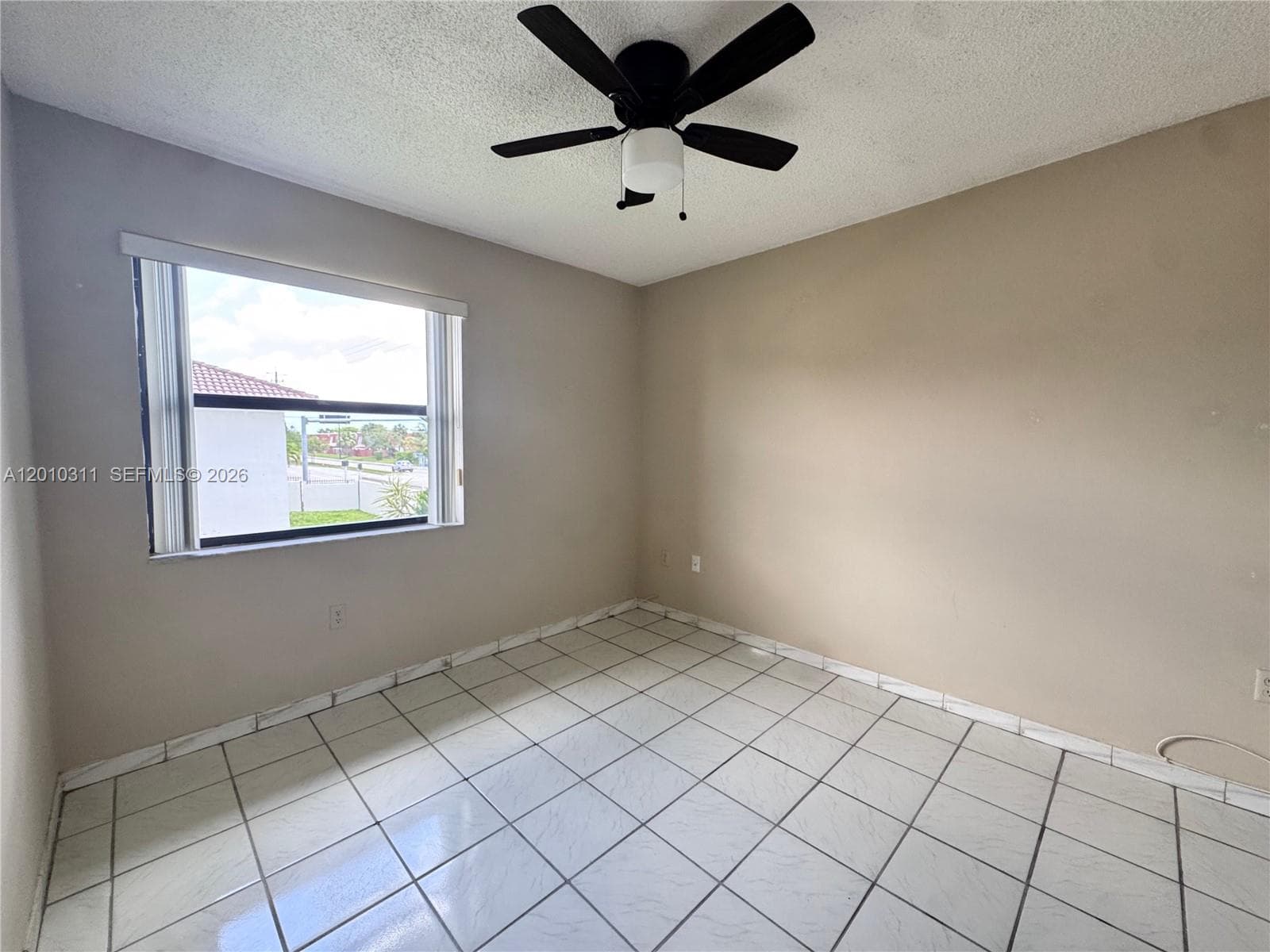10893 NW 7th St # 27, Miami FL 33172 — 9