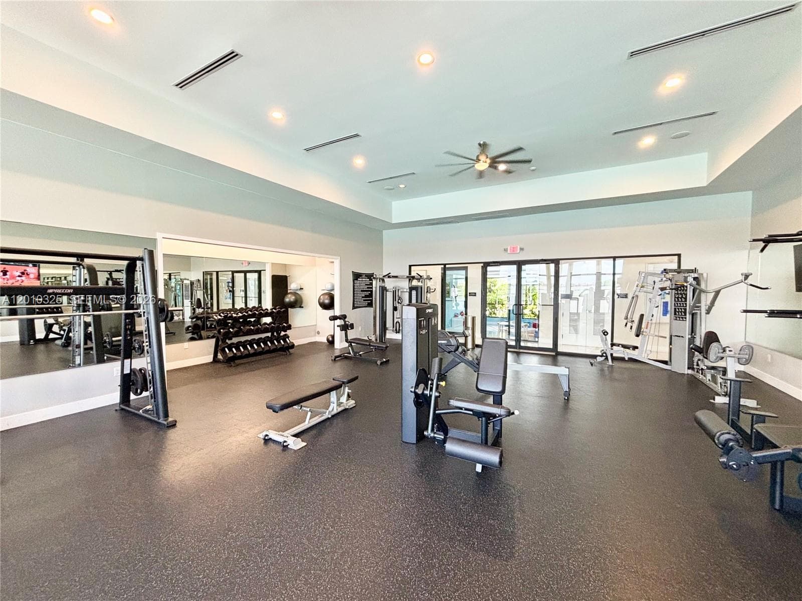 20572 NE 5th Pl, Miami FL 33179 — 32