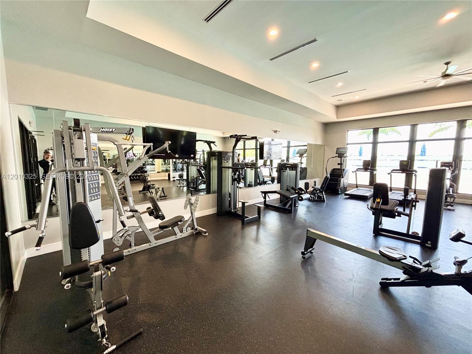 20572 NE 5th Pl, Miami FL 33179 — 30