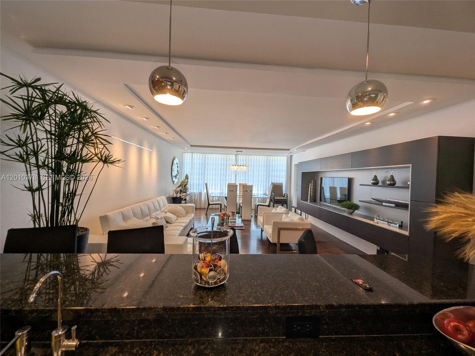 5600 Collins Ave # 9E, Miami Beach FL 33140 — 3