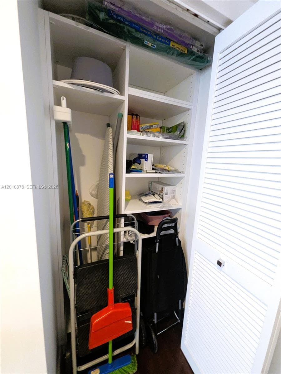 5600 Collins Ave # 9E, Miami Beach FL 33140 — 36