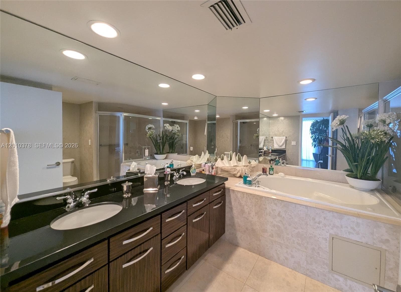 5600 Collins Ave # 9E, Miami Beach FL 33140 — 32