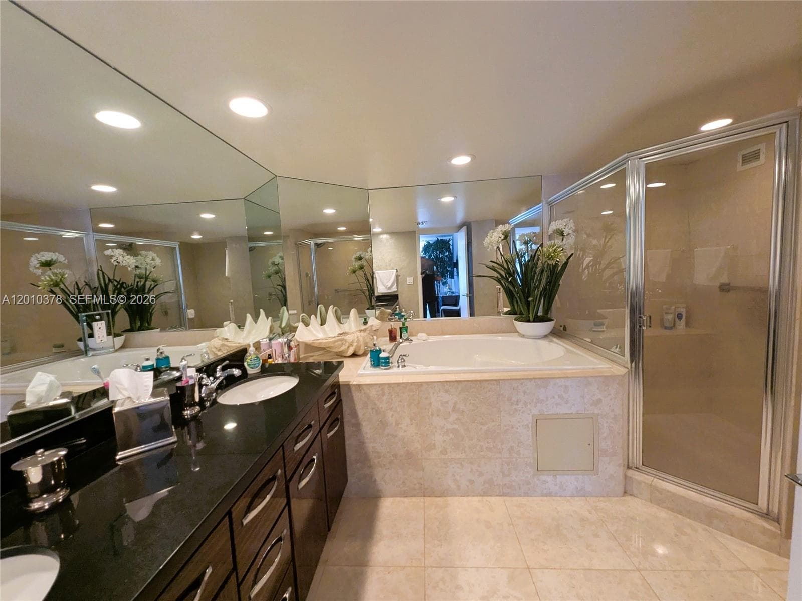 5600 Collins Ave # 9E, Miami Beach FL 33140 — 33