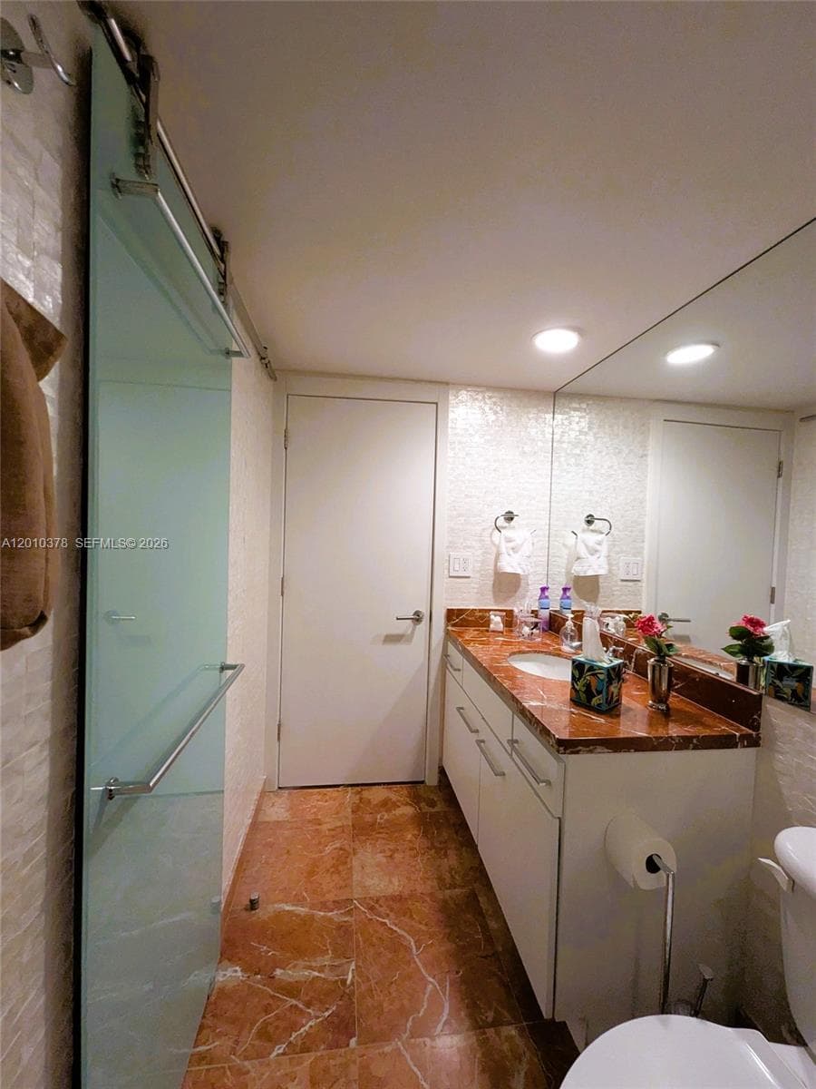 5600 Collins Ave # 9E, Miami Beach FL 33140 — 25