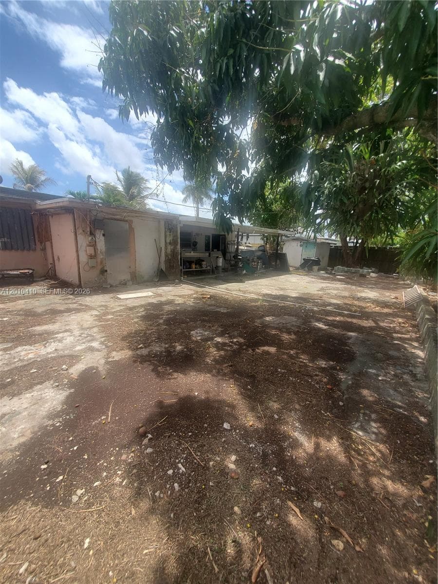 12445 SW 185th Ter, Miami FL 33177 — 8