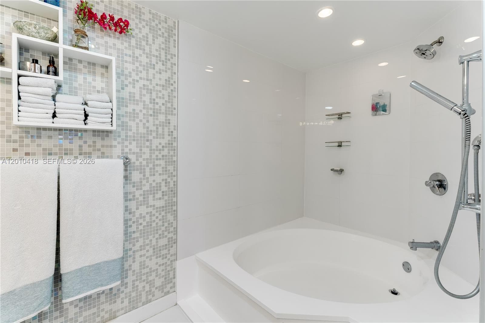 1901 Brickell Ave # B1809, Miami FL 33129 — 23