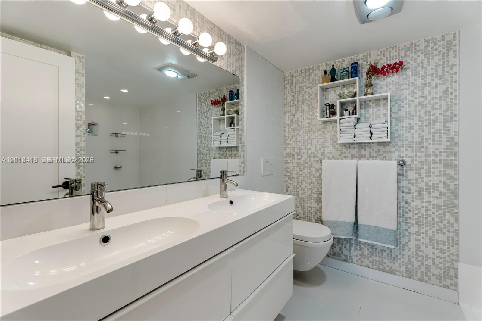 1901 Brickell Ave # B1809, Miami FL 33129 — 22