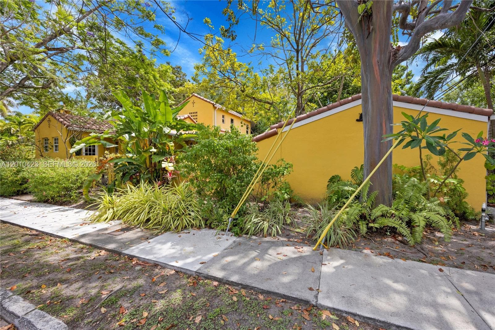 650 NE 76th St, Miami FL 33138 — 59