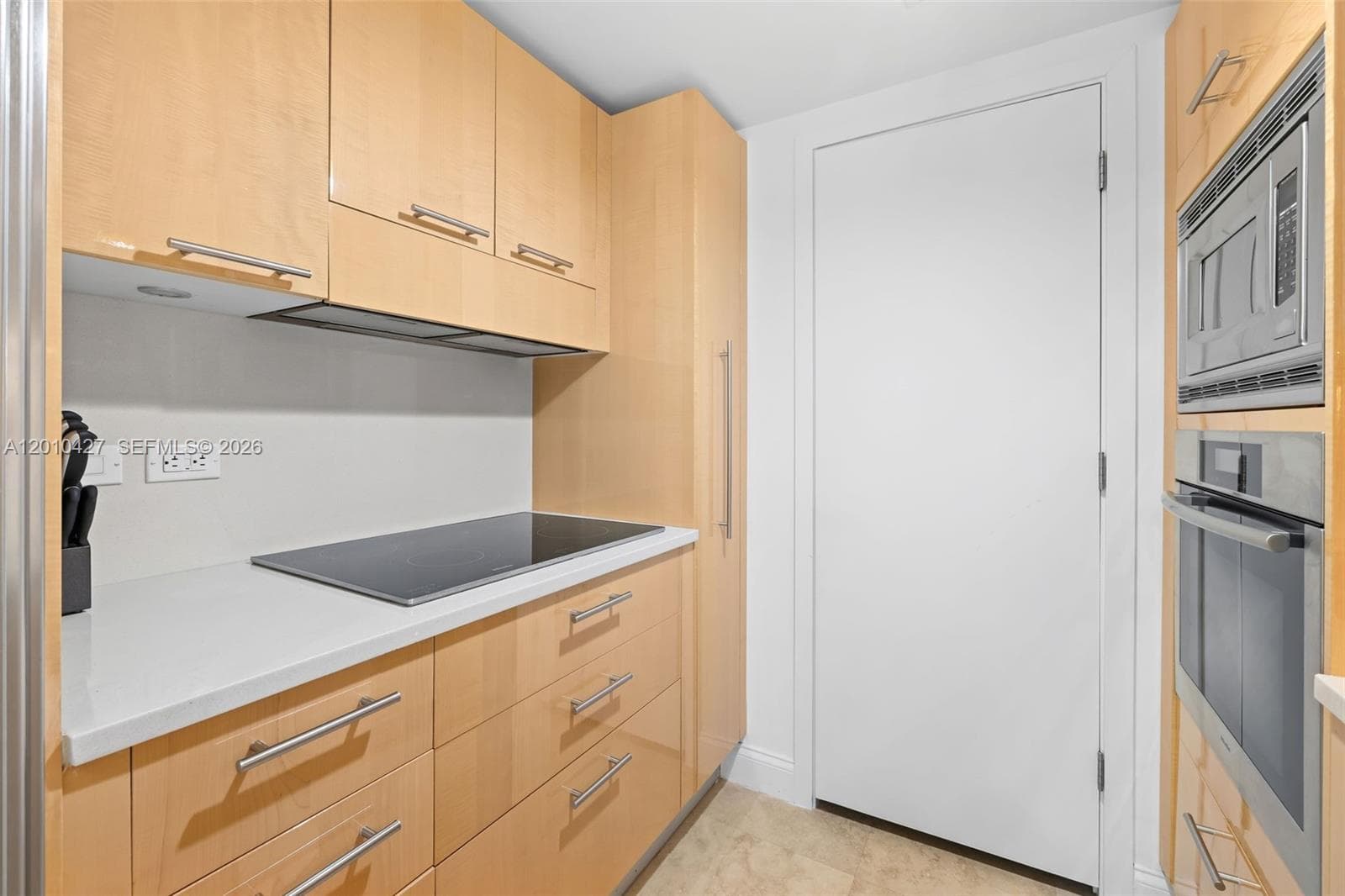 6801 Collins # 1215, Miami Beach FL 33141 — 17