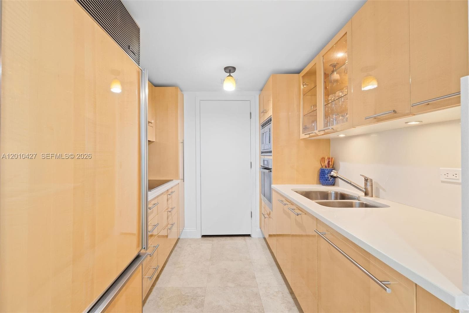 6801 Collins # 1215, Miami Beach FL 33141 — 15