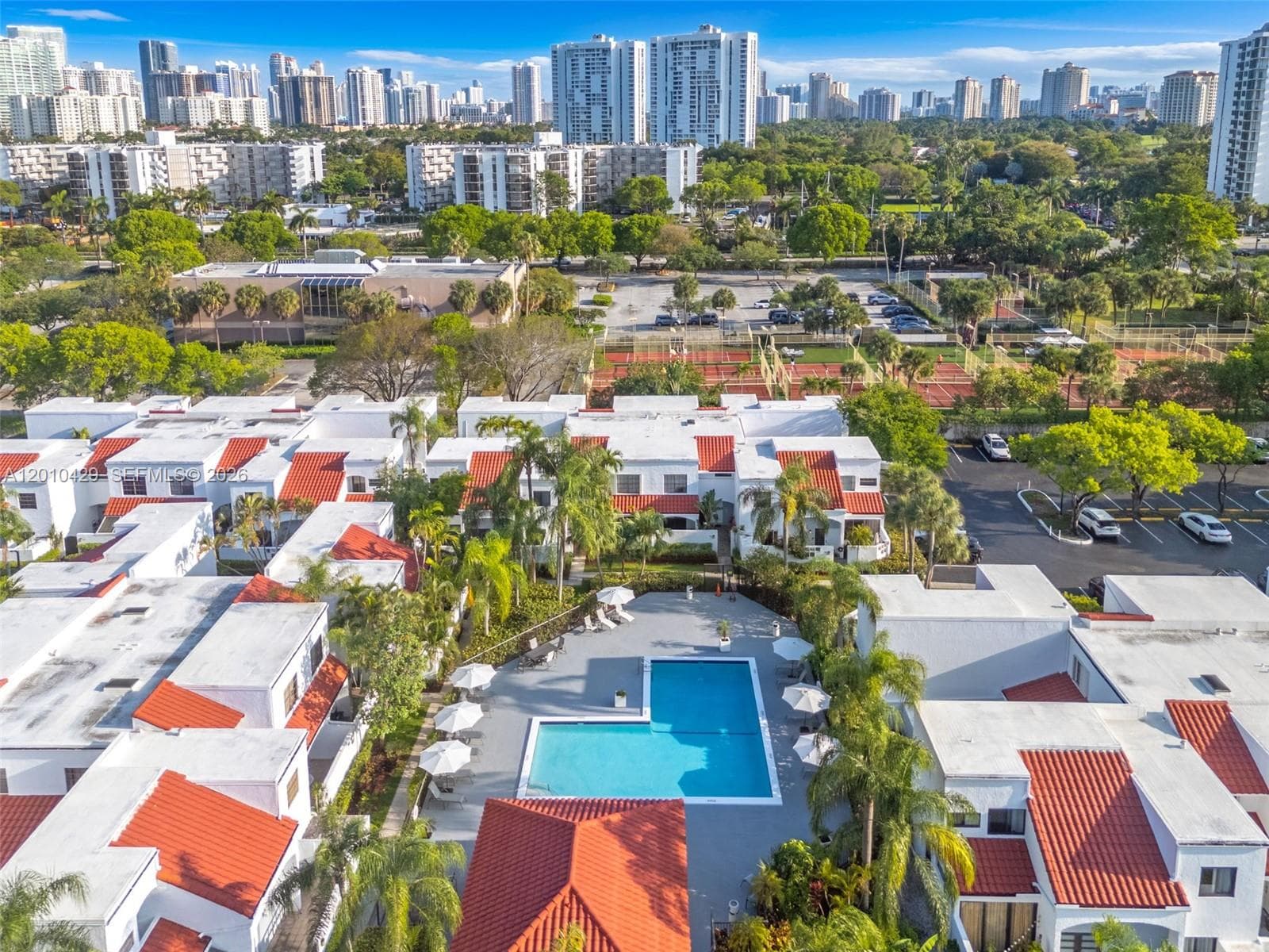 20904 Leeward Ct # 2, Aventura FL 33180 — 33