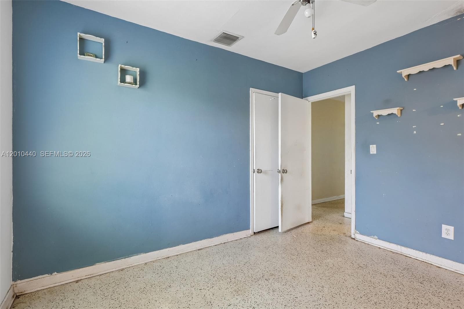 921 NE 159th St, North Miami Beach FL 33162 — 13