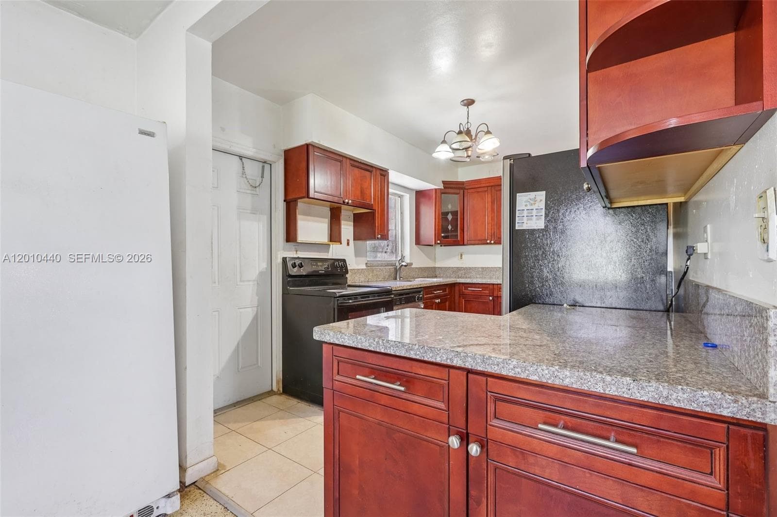 921 NE 159th St, North Miami Beach FL 33162 — 26