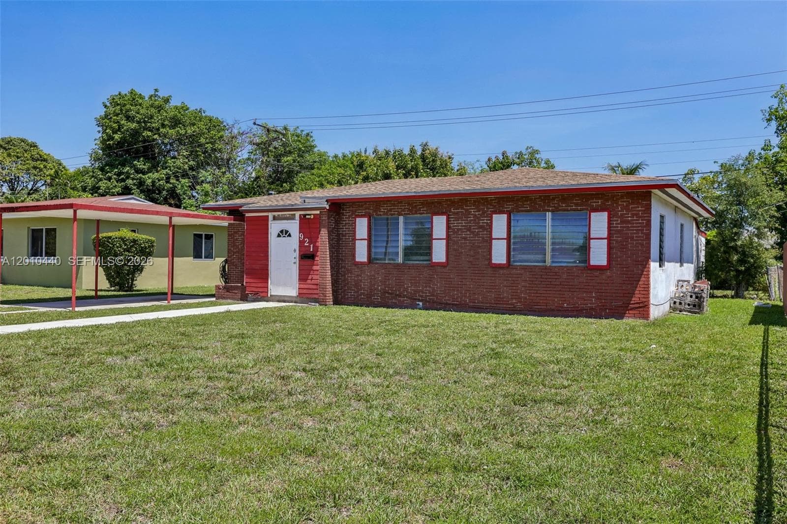 921 NE 159th St, North Miami Beach FL 33162 — 5