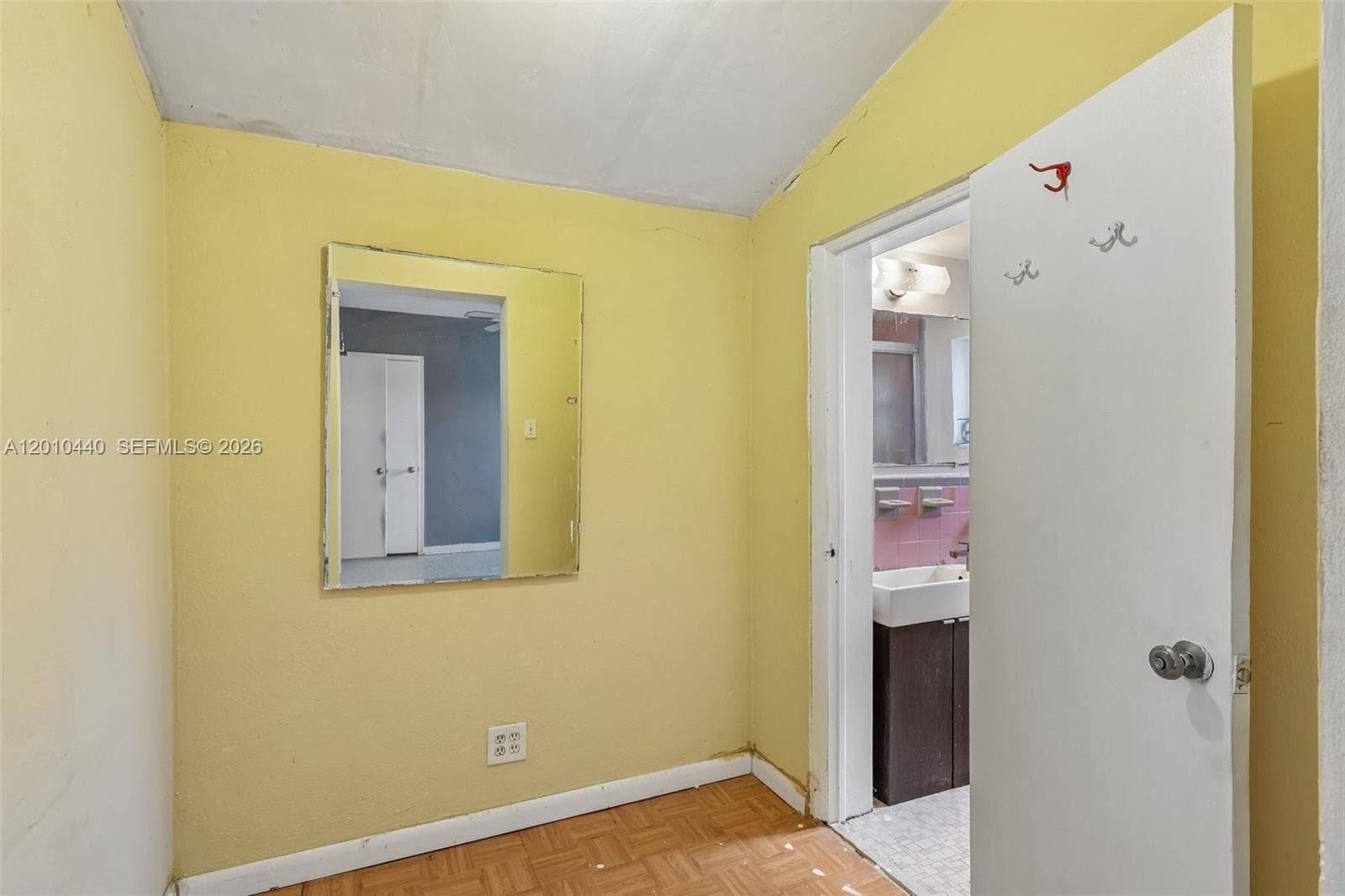 921 NE 159th St, North Miami Beach FL 33162 — 11