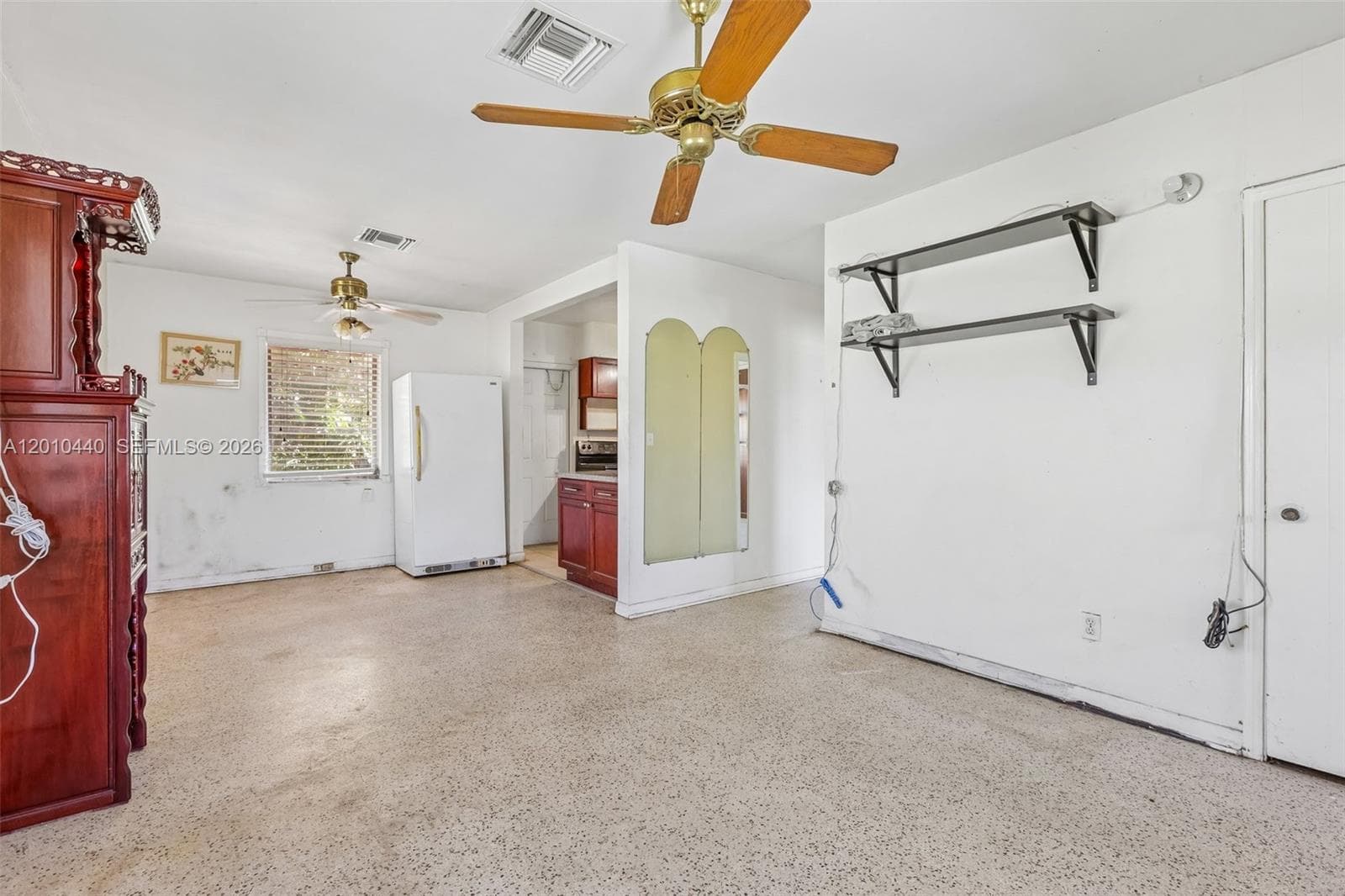 921 NE 159th St, North Miami Beach FL 33162 — 29