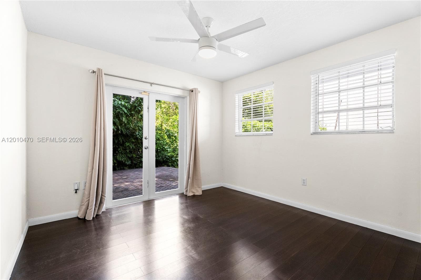 5520 San Vicente St, Coral Gables FL 33146 — 13