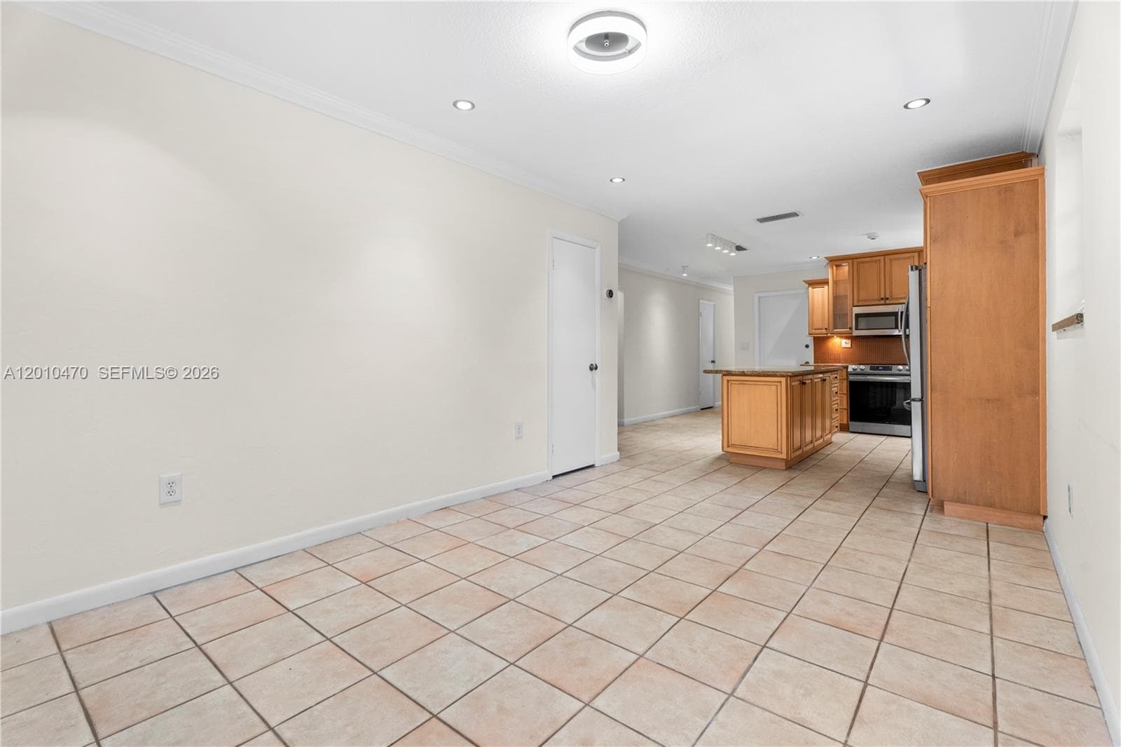 5520 San Vicente St, Coral Gables FL 33146 — 7