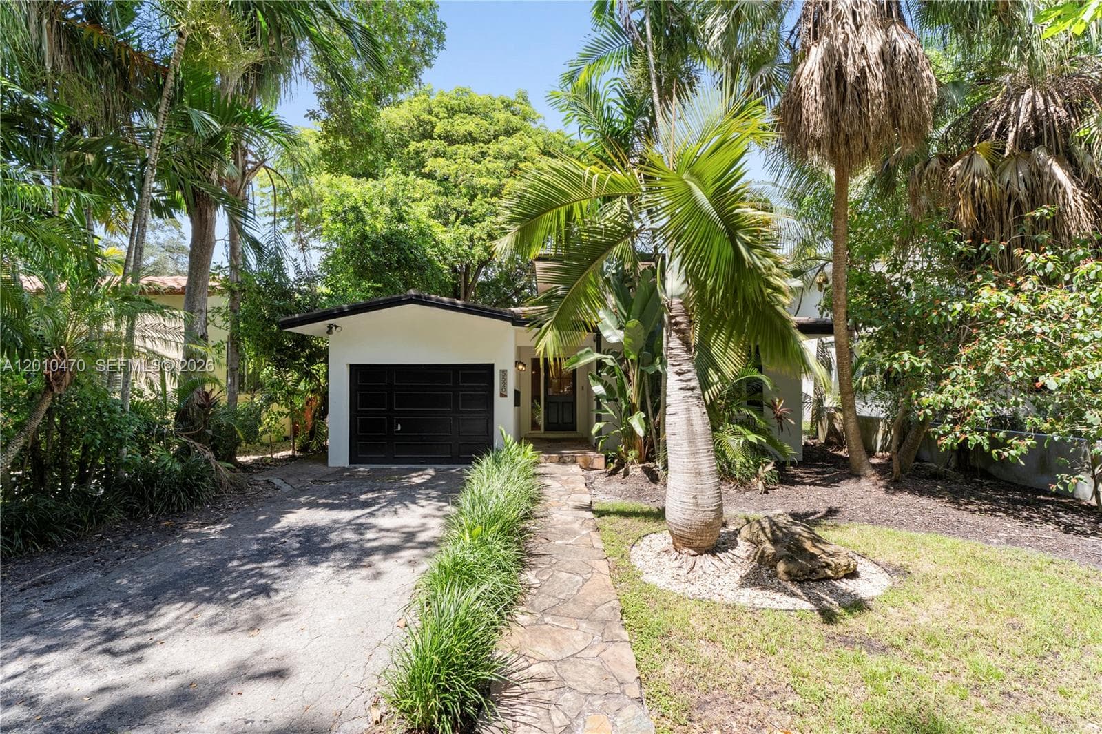5520 San Vicente St, Coral Gables FL 33146 — 1