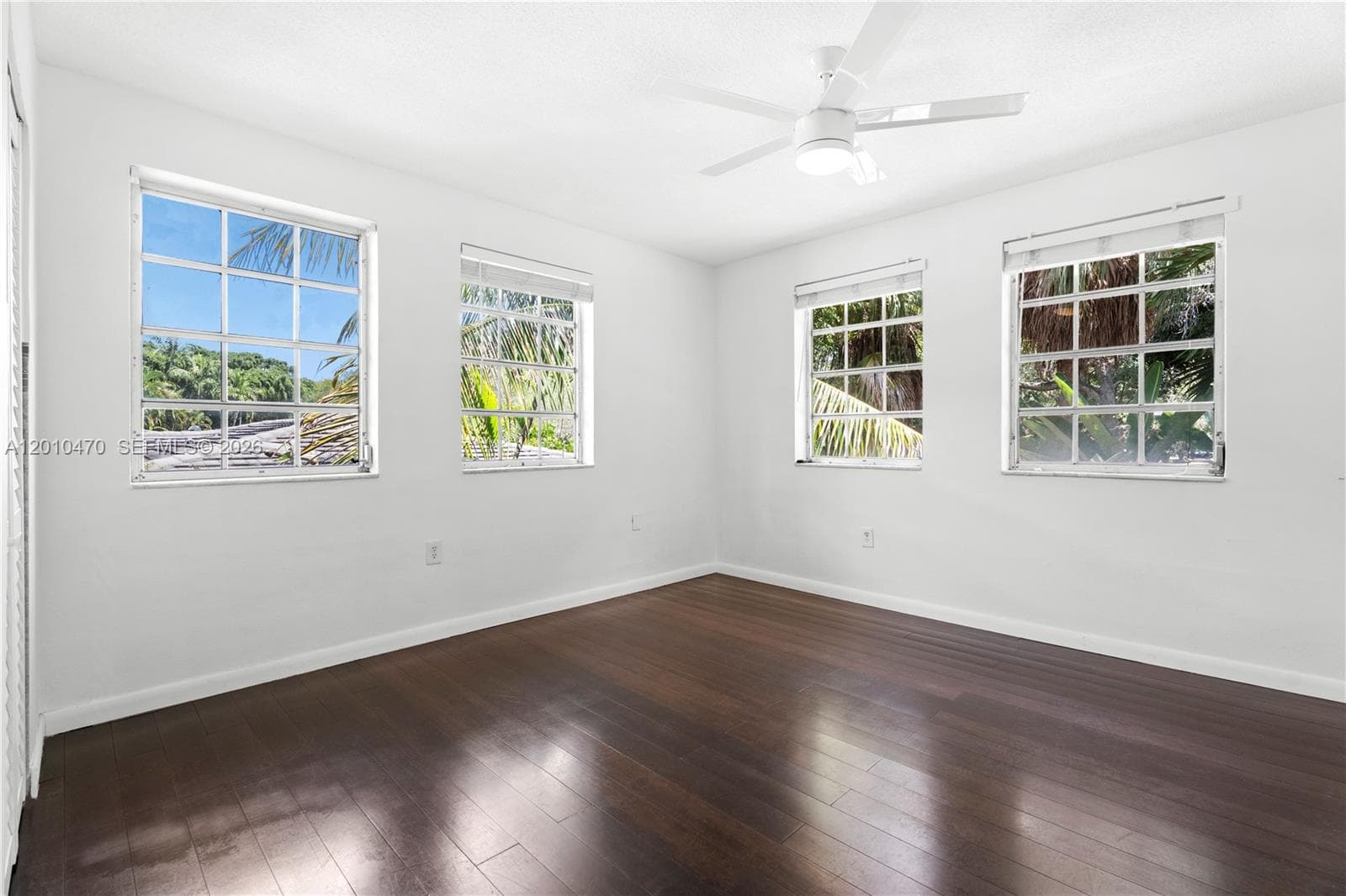 5520 San Vicente St, Coral Gables FL 33146 — 11