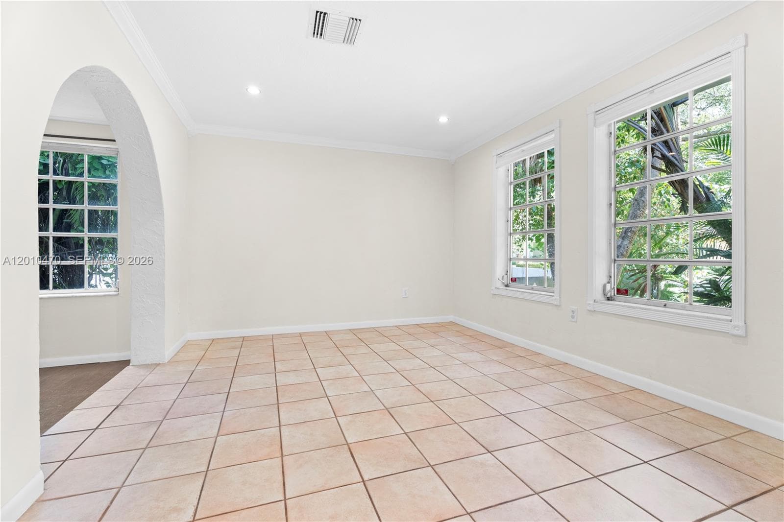 5520 San Vicente St, Coral Gables FL 33146 — 8