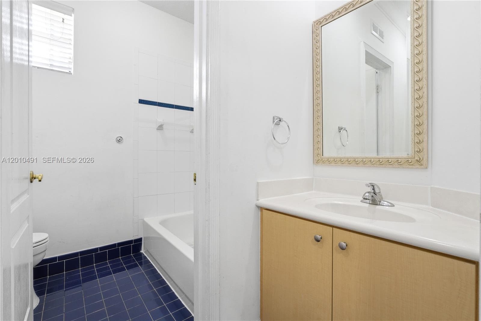 15203 SW 142nd Ave, Miami FL 33177 — 18