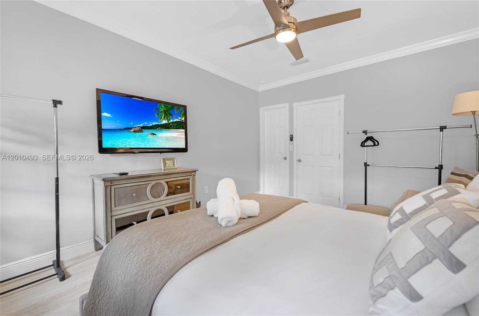 7711 Coquina Dr, North Bay Village FL 33141 — 16