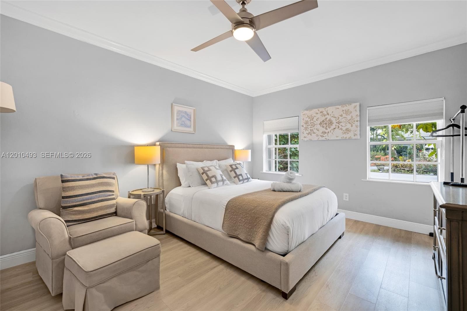 7711 Coquina Dr, North Bay Village FL 33141 — 18
