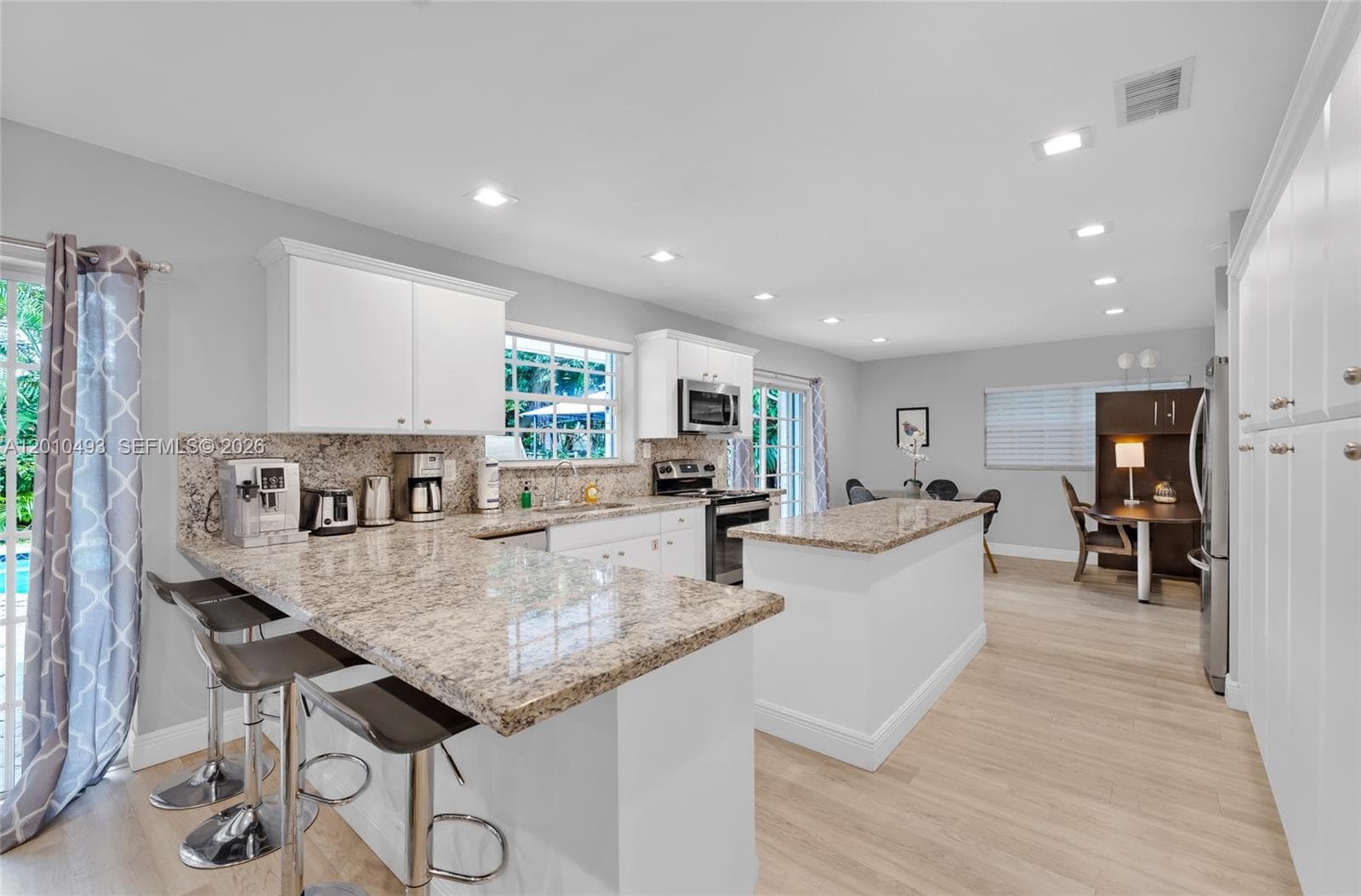 7711 Coquina Dr, North Bay Village FL 33141 — 11