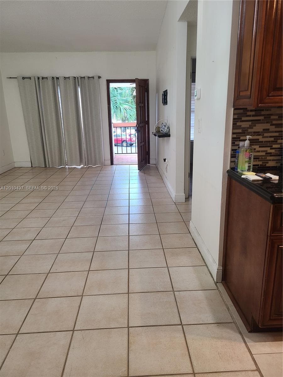 7565 SW 153rd Ct # 14, Miami FL 33193 — 14