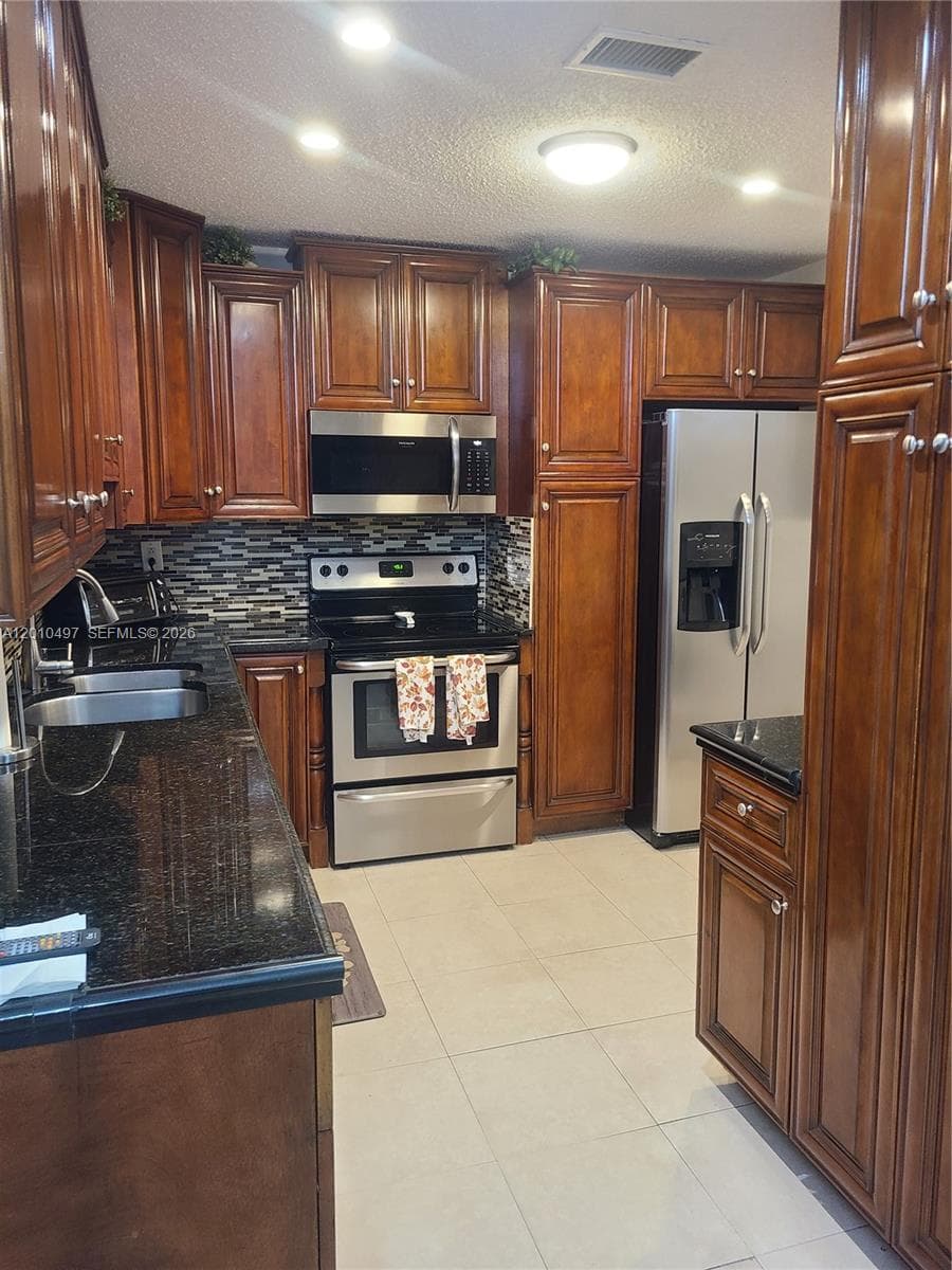 7565 SW 153rd Ct # 14, Miami FL 33193 — 11