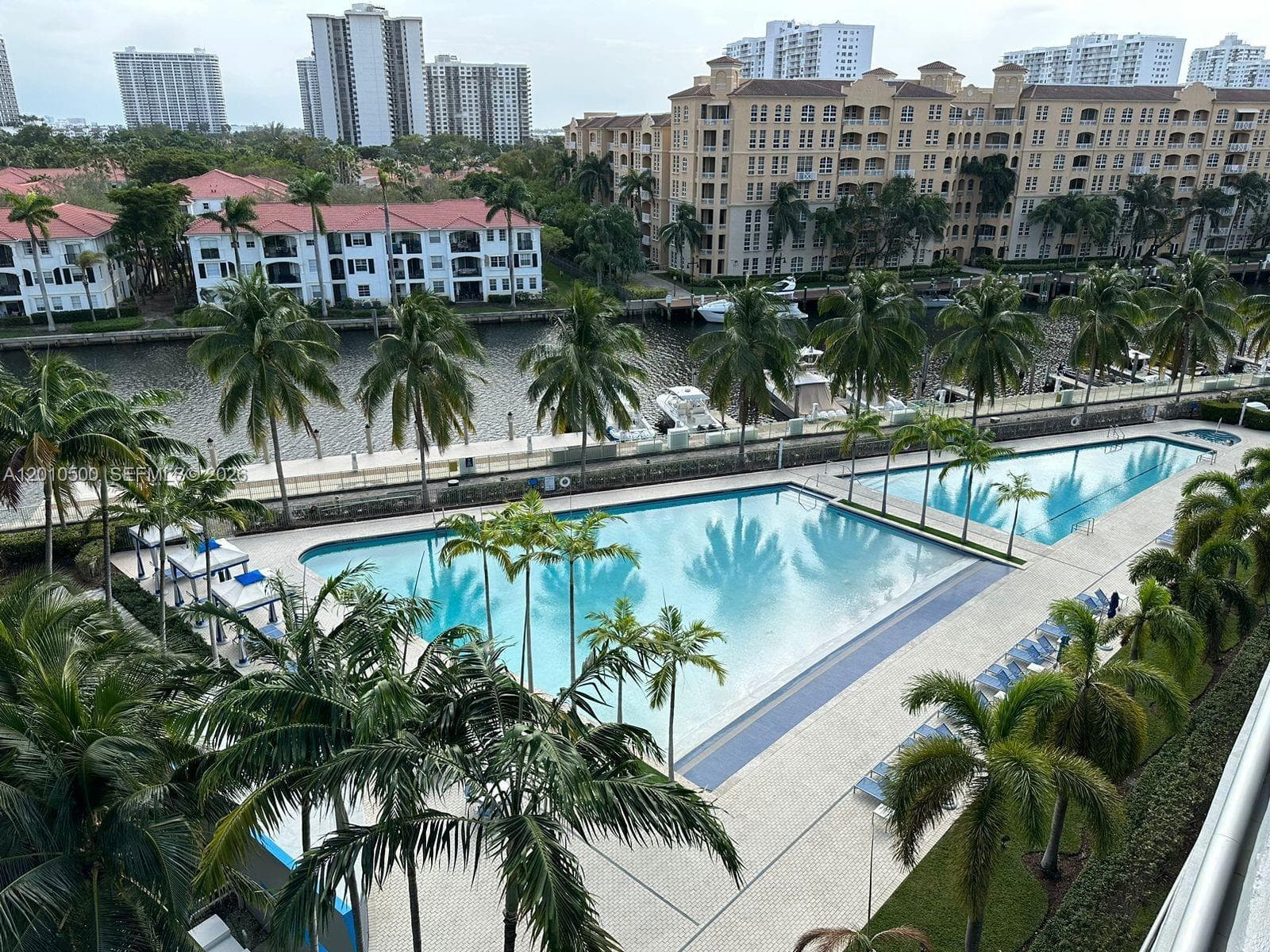 2950 NE 188th St # 448, Aventura FL 33180 — 15