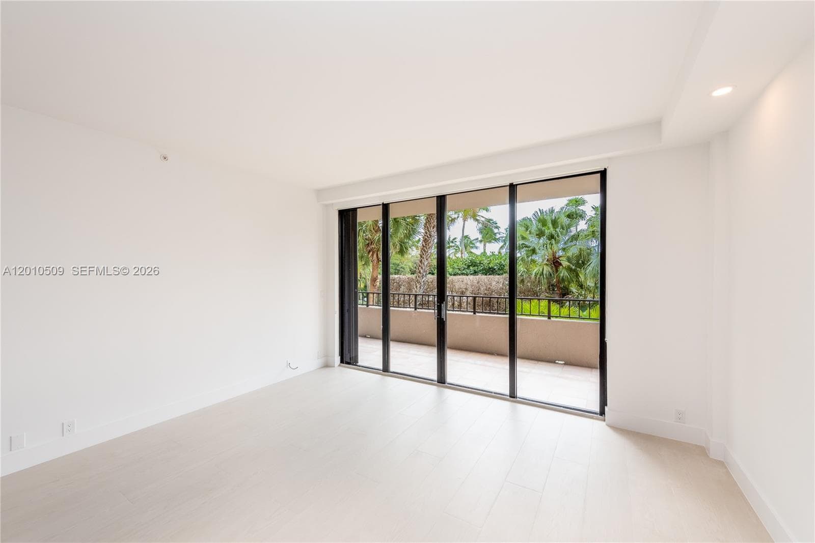151 Crandon Blvd # 241, Key Biscayne FL 33149 — 2