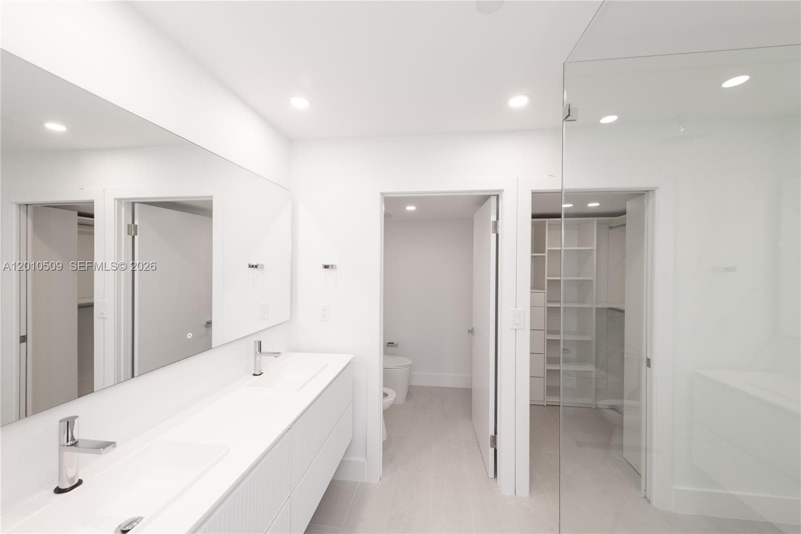 151 Crandon Blvd # 241, Key Biscayne FL 33149 — 17