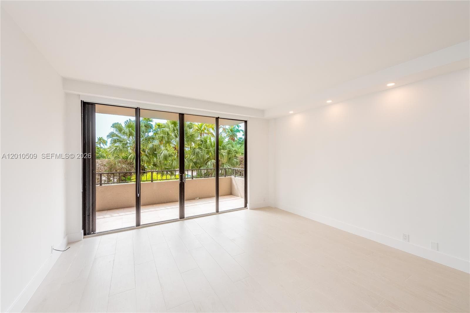 151 Crandon Blvd # 241, Key Biscayne FL 33149 — 1
