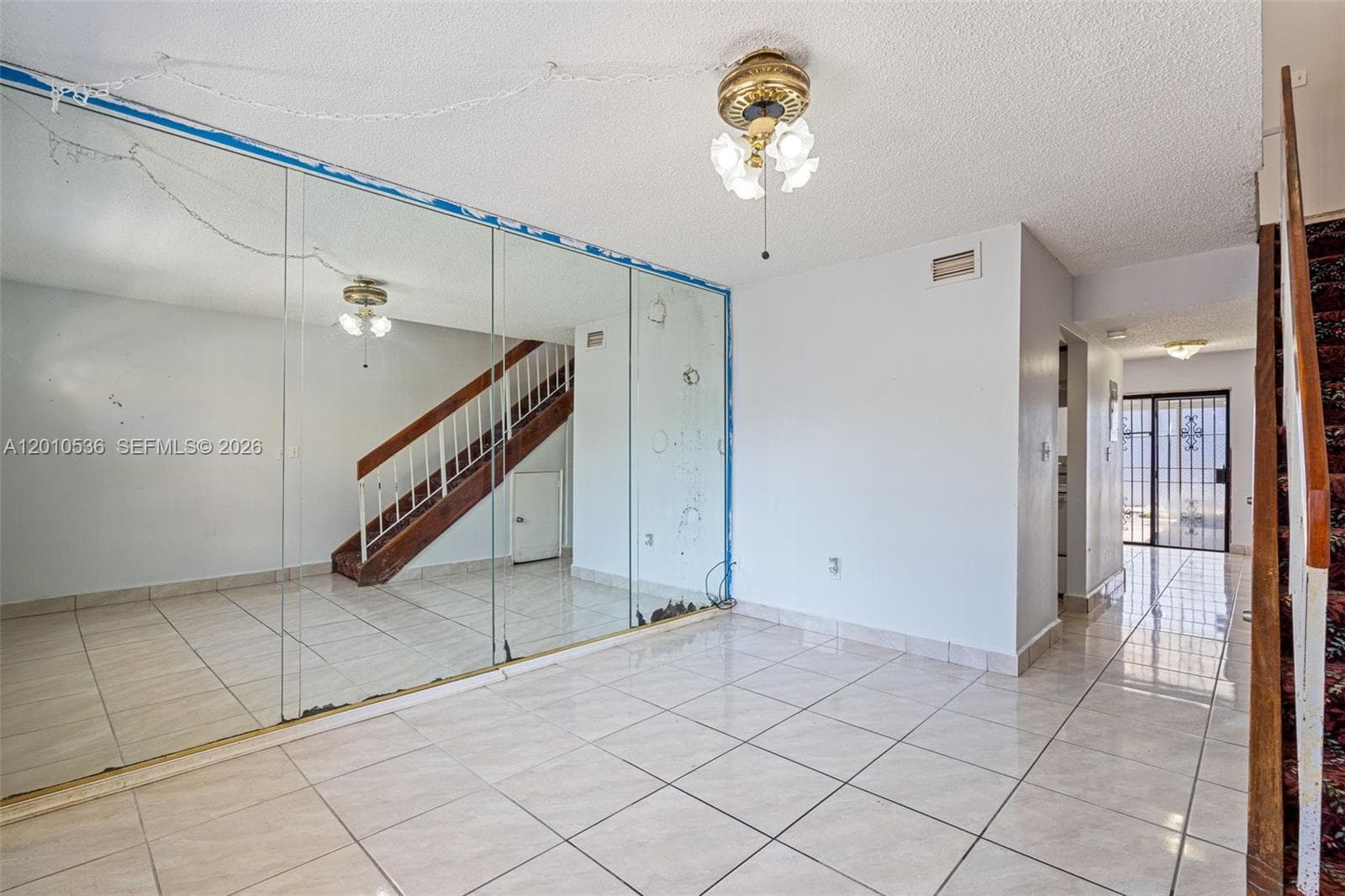 2331 W 66th Pl # 201, Hialeah FL 33016 — 17
