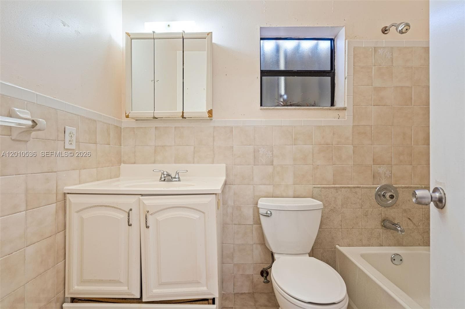 2331 W 66th Pl # 201, Hialeah FL 33016 — 7