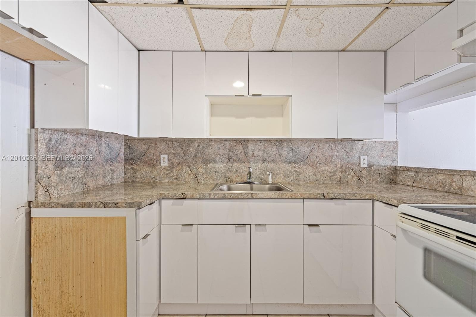2331 W 66th Pl # 201, Hialeah FL 33016 — 3