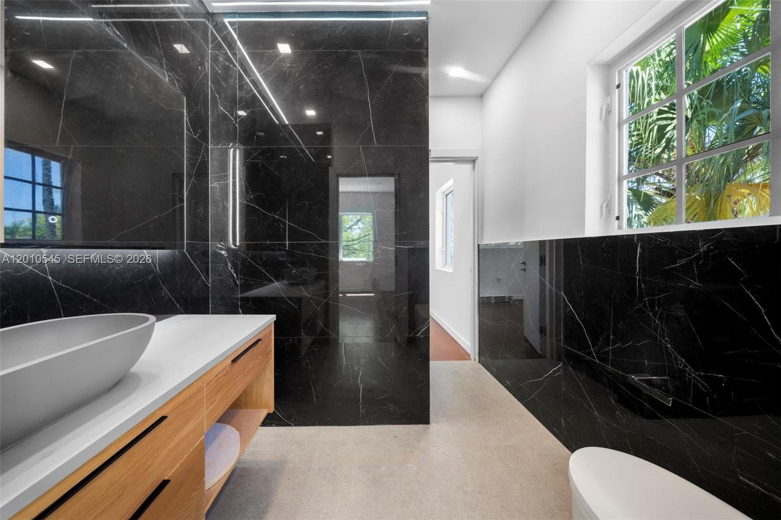 5824 Alton Rd, Miami Beach FL 33140 — 17
