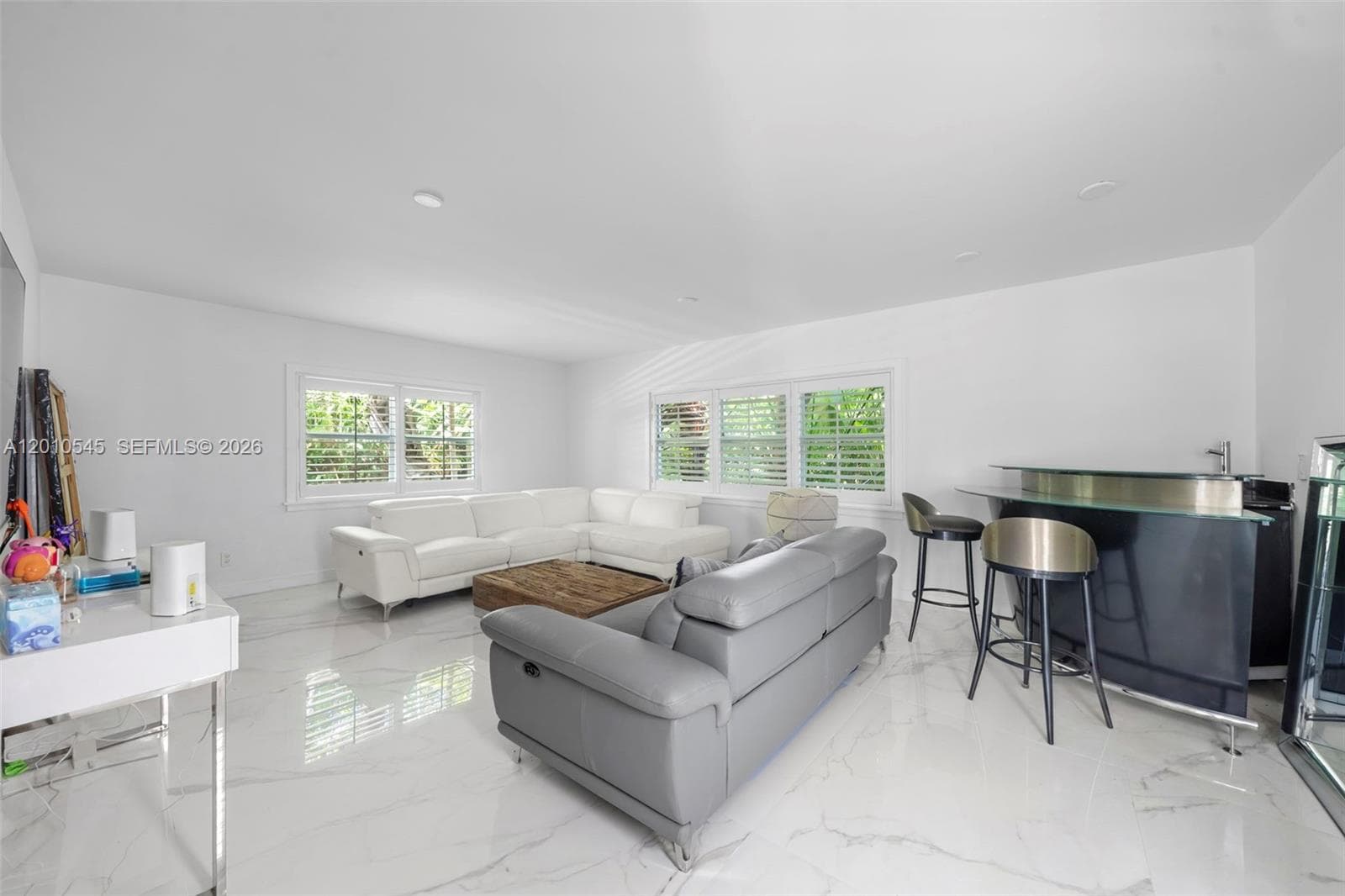 5824 Alton Rd, Miami Beach FL 33140 — 12