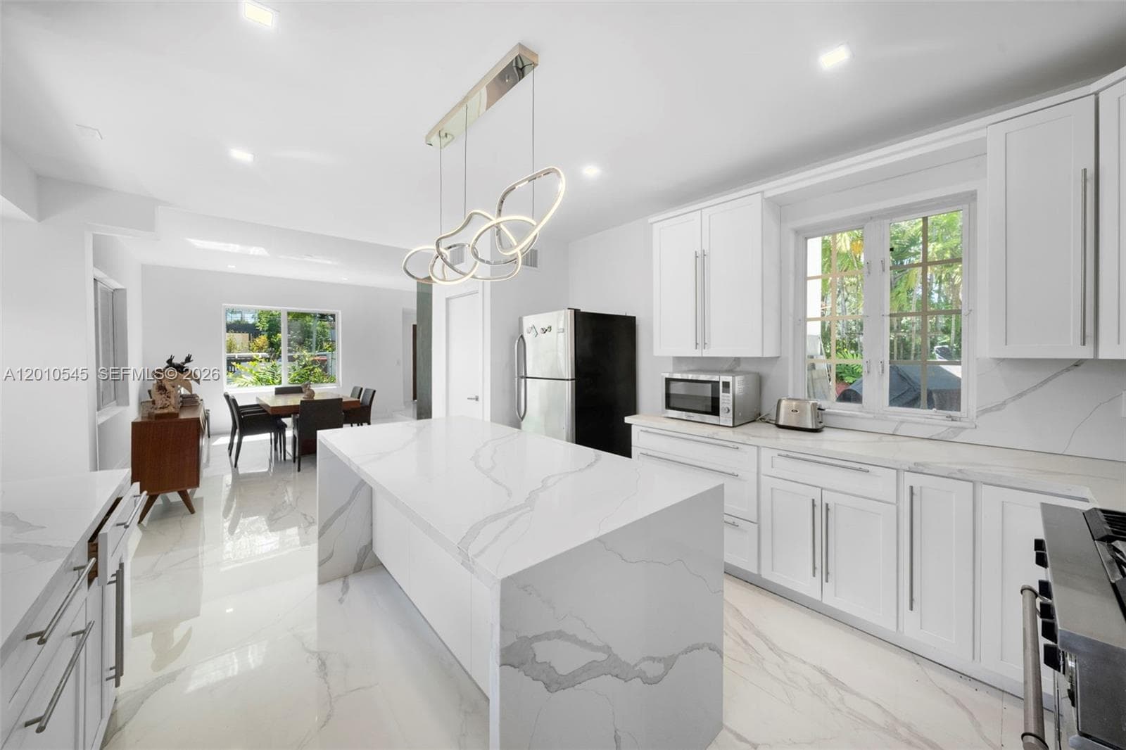 5824 Alton Rd, Miami Beach FL 33140 — 24