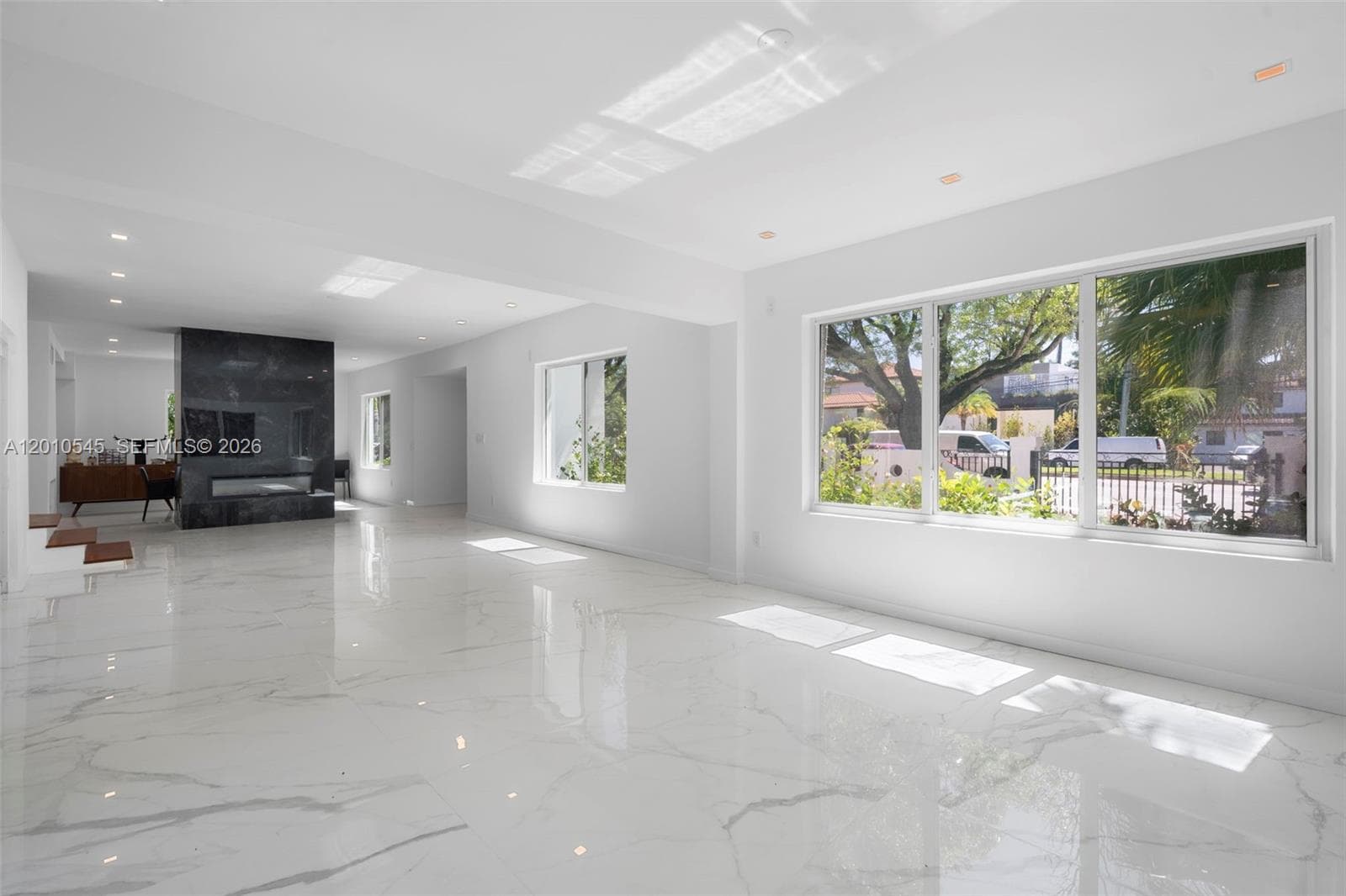 5824 Alton Rd, Miami Beach FL 33140 — 4