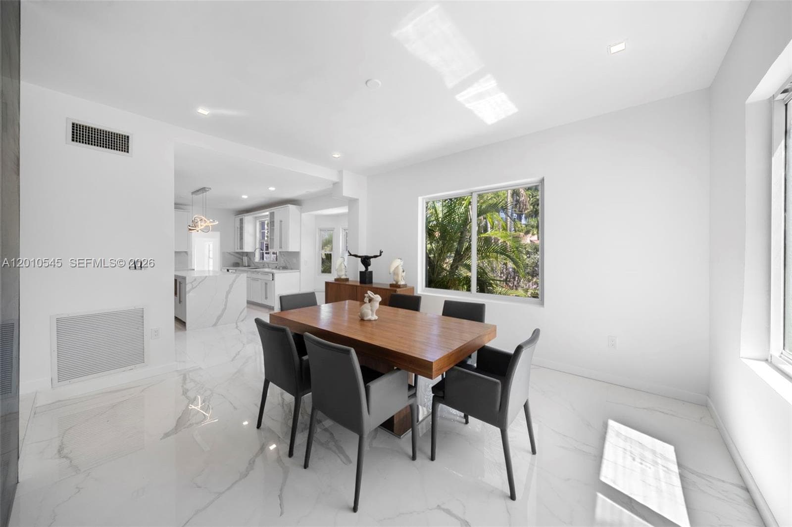 5824 Alton Rd, Miami Beach FL 33140 — 21