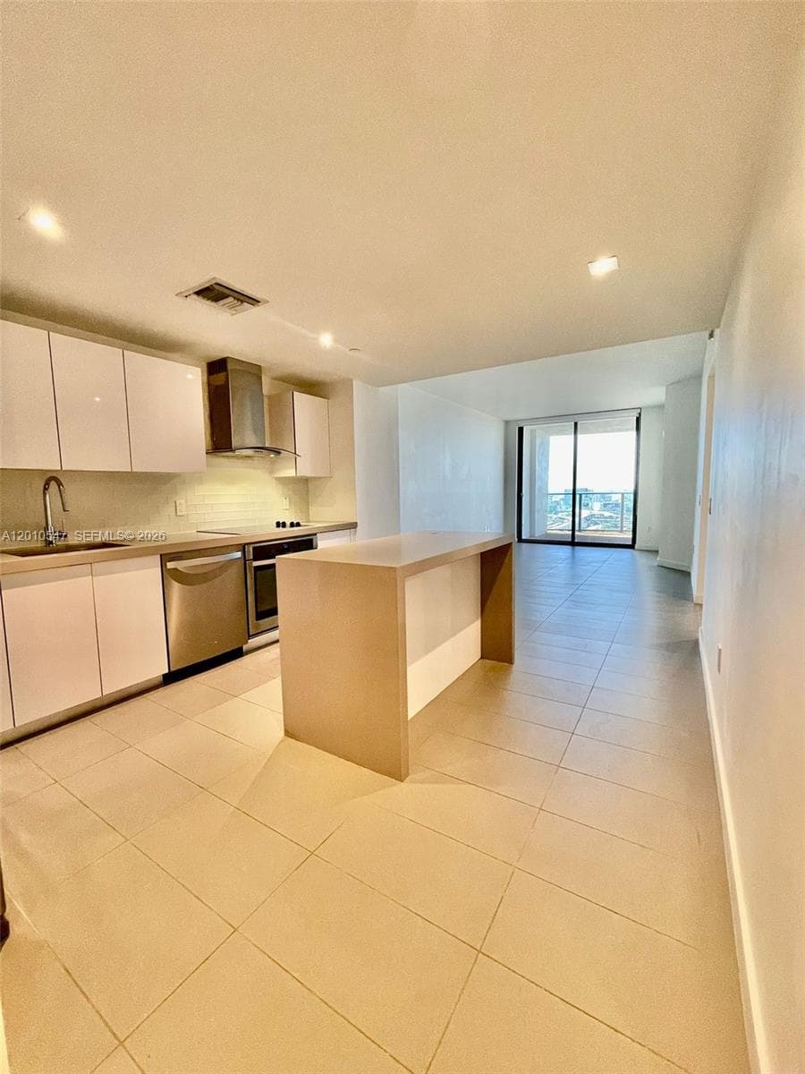1600 NE 1st Ave # 3312, Miami FL 33132 — 18
