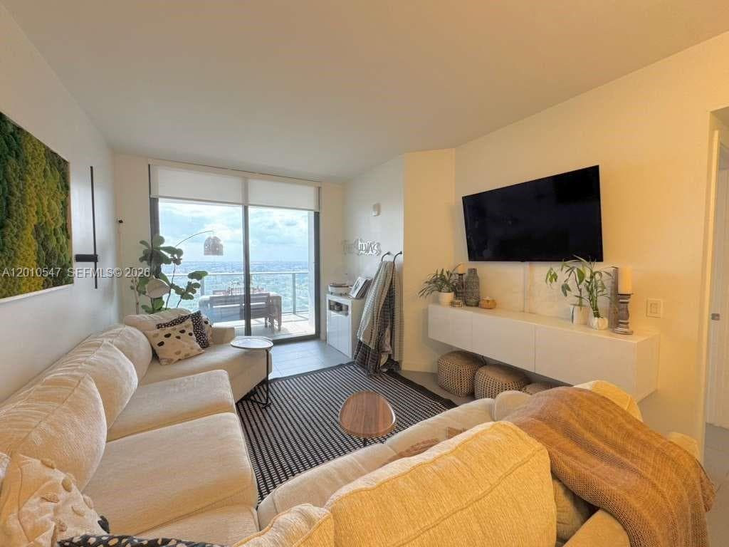 1600 NE 1st Ave # 3312, Miami FL 33132 — 4
