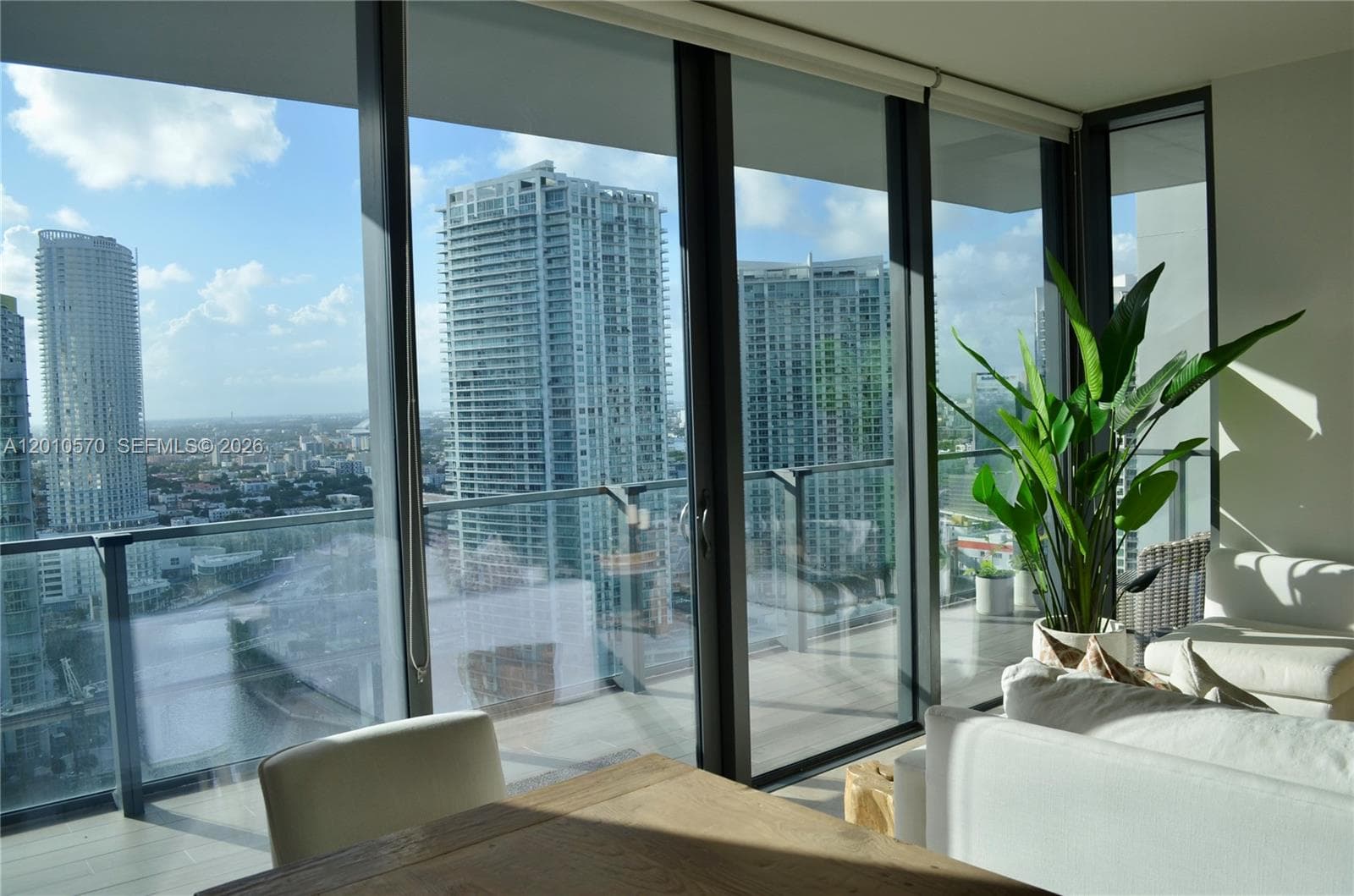 68 SE 6th St # 2708, Miami FL 33131 — 2