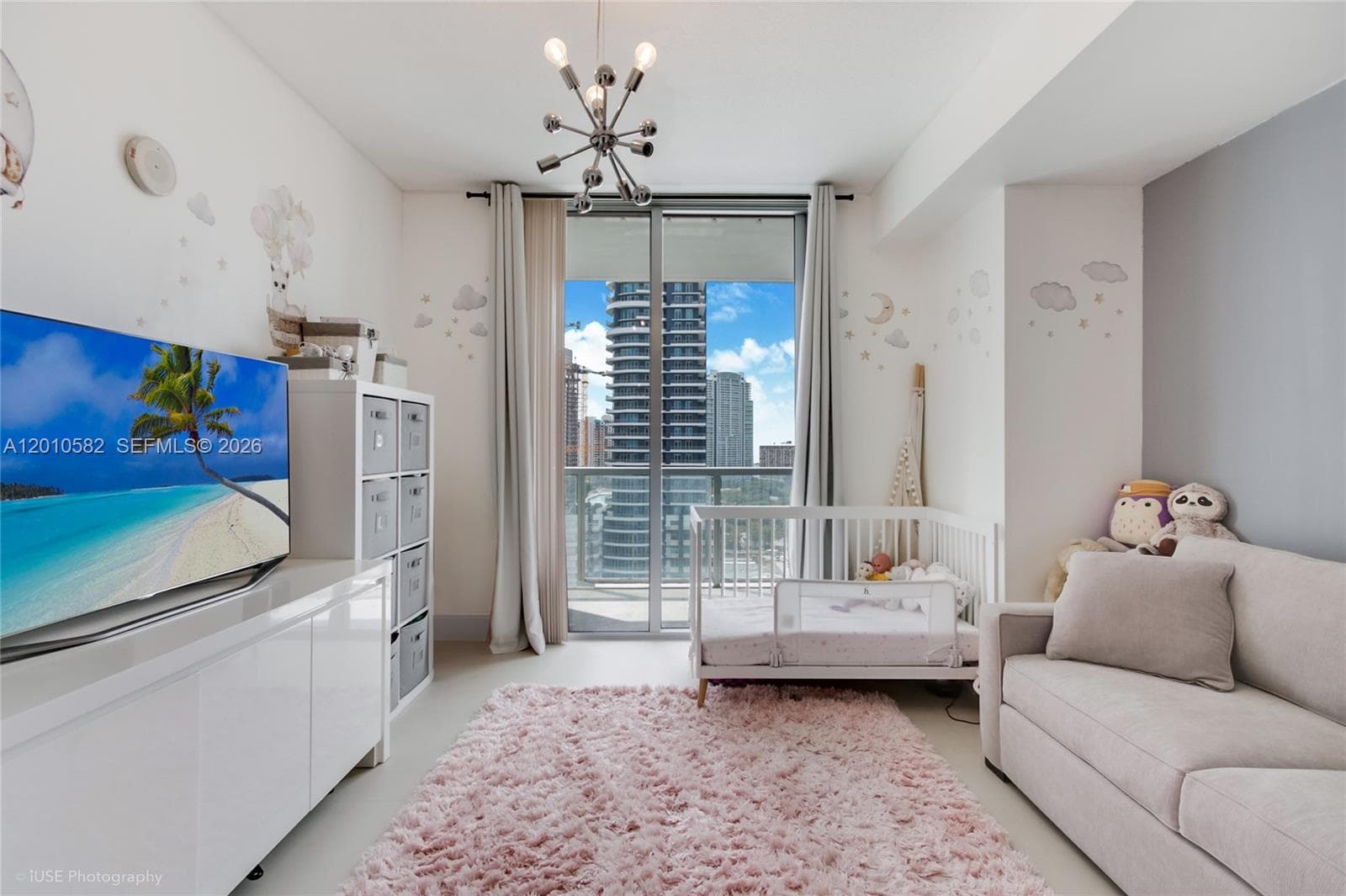 79 SW 12th St, Miami FL 33130 — 16