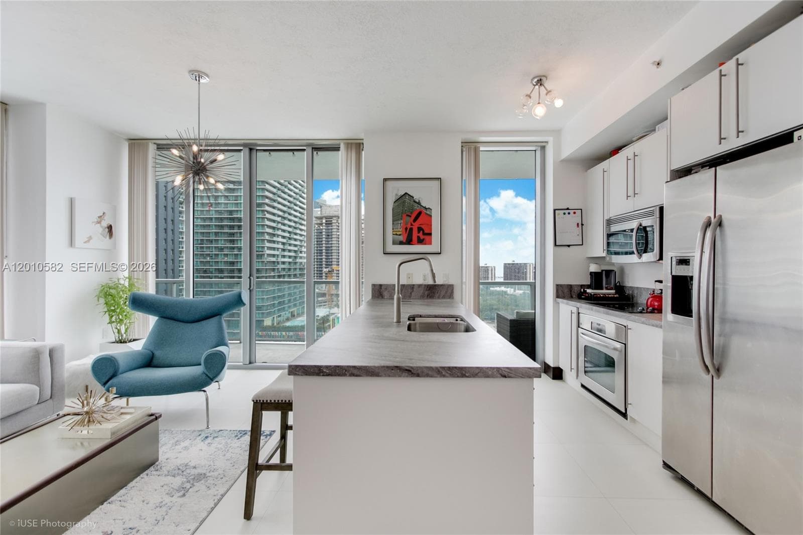 79 SW 12th St, Miami FL 33130 — 12