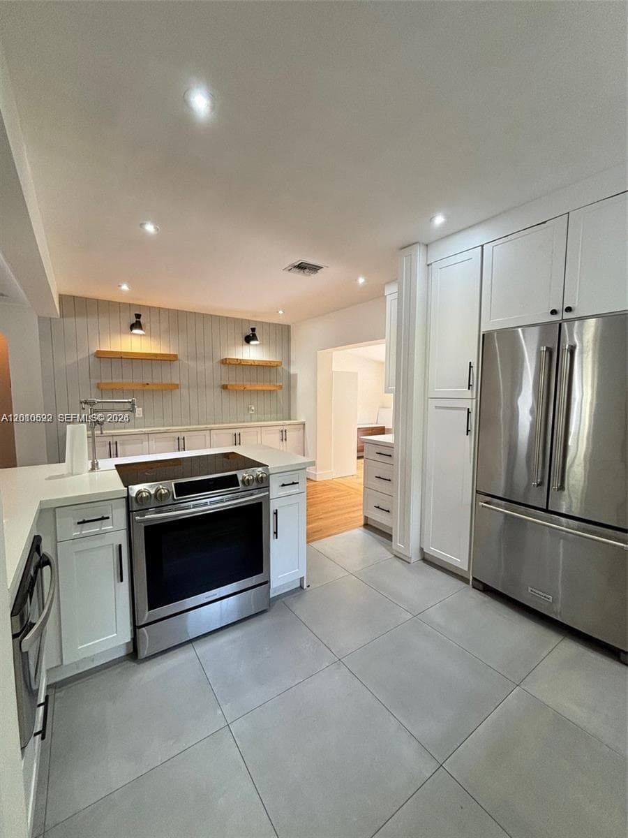 9472 Byron Ave, Surfside FL 33154 — 9