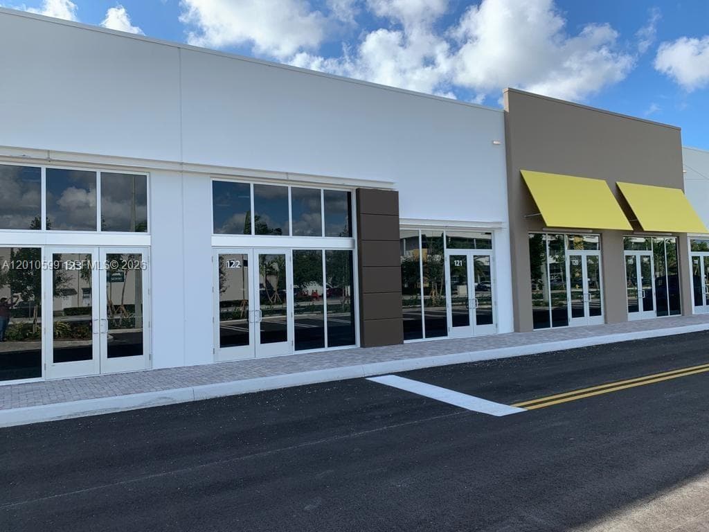 10890 NW 17th St # 121, Sweetwater FL 33172 — 5